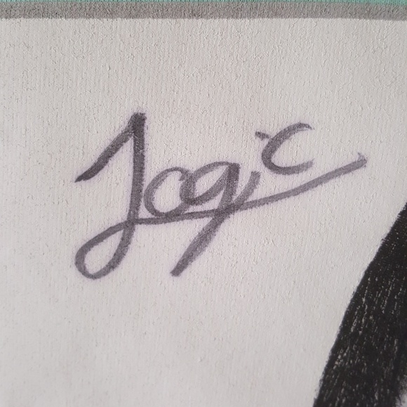 Entity - Graphic Tee Signed by Logic & Stori - Picture 5 of 8